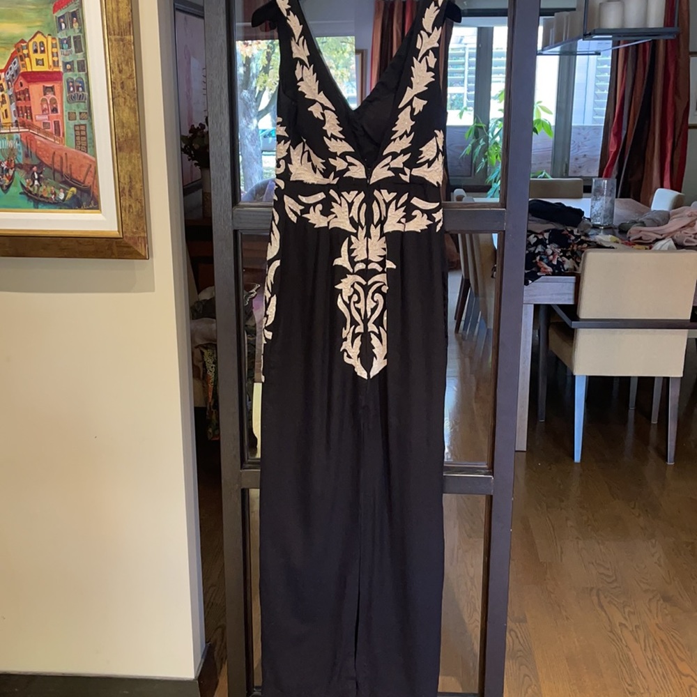 Nicole Miller black column embroidered gown with back slit - Picture 2 of 5